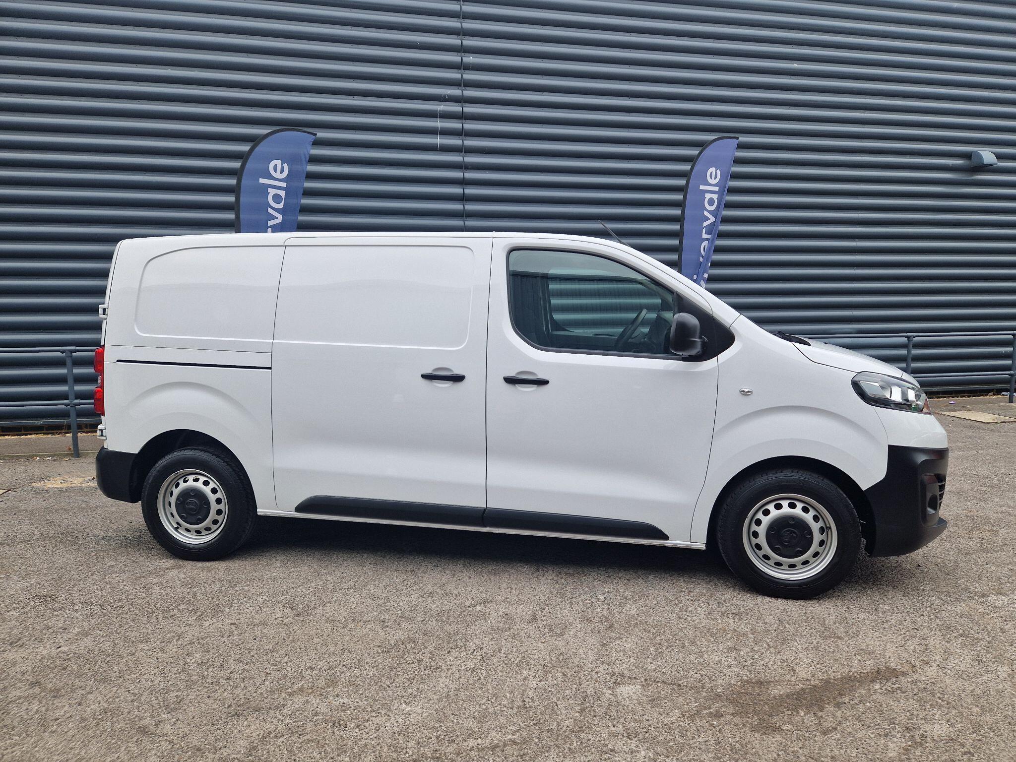 Vauxhall Vivaro image 6
